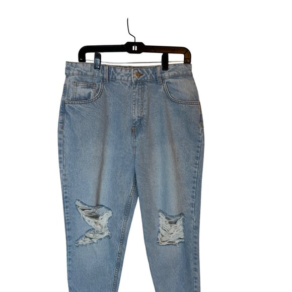 2/$30 NWT PrettyLittleThing "8" Light Blue Knee Ripped Mom Jeans Straight Leg - Picture 8 of 16